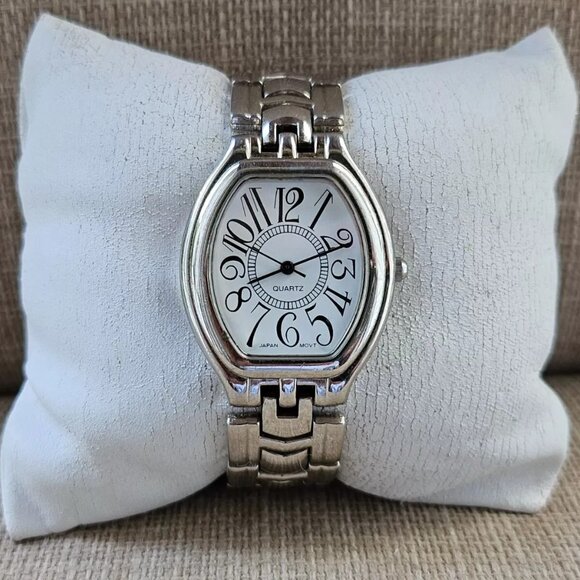 Vintage Silver Women\'s Watch